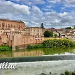 De Lacrouzette Avec Piscine Chauffee Et Bain Balneo Proche D'albi