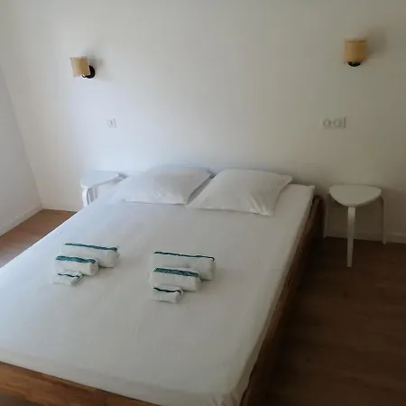 De Lacrouzette Avec Piscine Chauffee Saint-Benoit-de-Carmaux