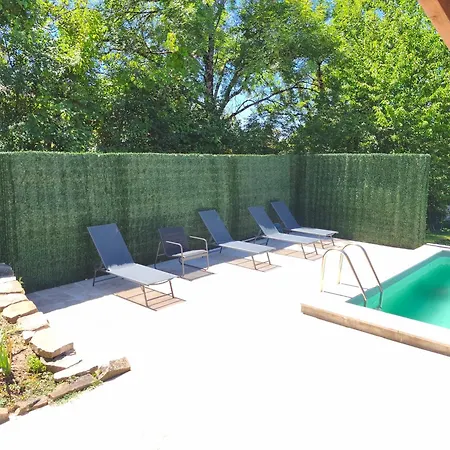 De Lacrouzette Avec Piscine Chauffee Saint-Benoit-de-Carmaux