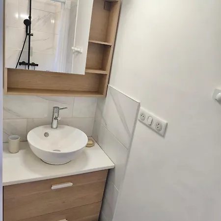 De Lacrouzette Avec Piscine Chauffee *