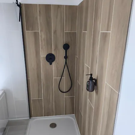 De Lacrouzette Avec Piscine Chauffee Semesterbostad *