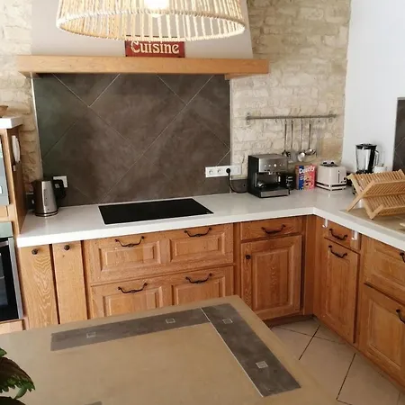 De Lacrouzette Avec Piscine Chauffee Et Bain Balneo Proche D'albi Дом отдыха Saint-Benoit-de-Carmaux
