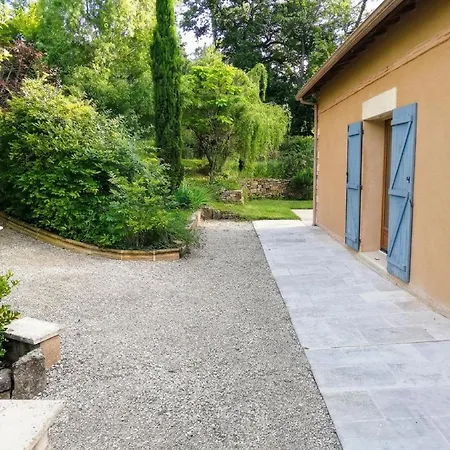 De Lacrouzette Avec Piscine Chauffee Et Bain Balneo Proche D'albi Дом отдыха Saint-Benoit-de-Carmaux