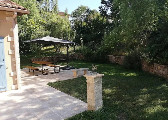 Holiday home De Lacrouzette Avec Piscine Chauffee Et Bain Balneo Proche D'albi *