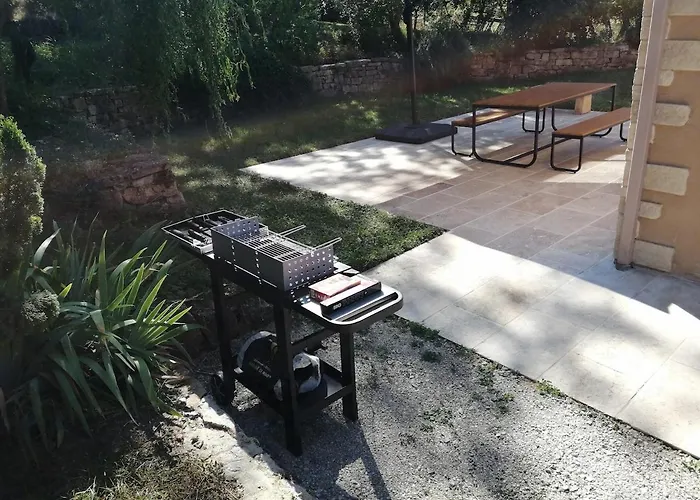 De Lacrouzette Avec Piscine Chauffee Et Bain Balneo Proche D'albi Vakantiehuis Saint-Benoit-de-Carmaux