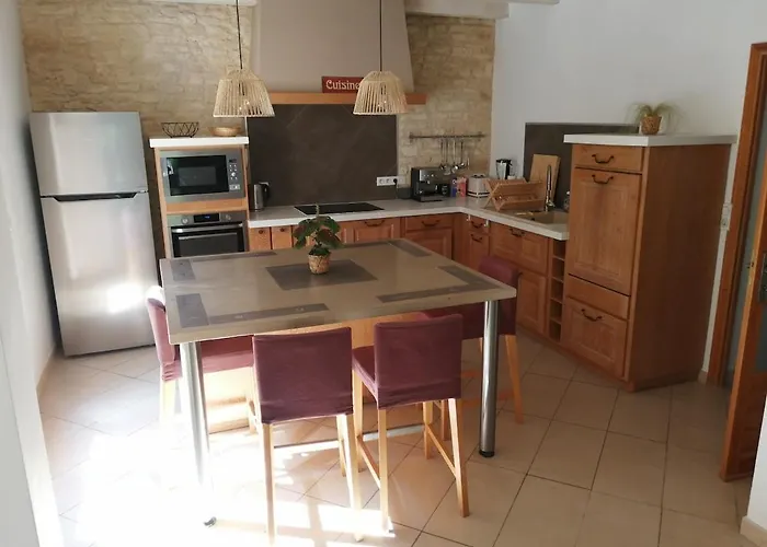 Vakantiehuis De Lacrouzette Avec Piscine Chauffee Et Bain Balneo Proche D'albi Saint-Benoit-de-Carmaux