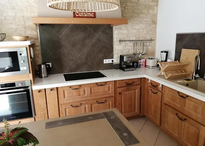 De Lacrouzette Avec Piscine Chauffee Et Bain Balneo Proche D'albi Vakantiehuis