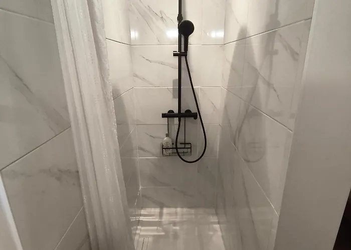 De Lacrouzette Avec Piscine Chauffee Et Bain Balneo Proche D'albi *