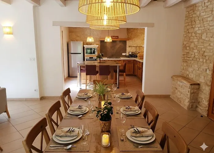 De Lacrouzette Avec Piscine Chauffee Et Bain Balneo Proche D'albi