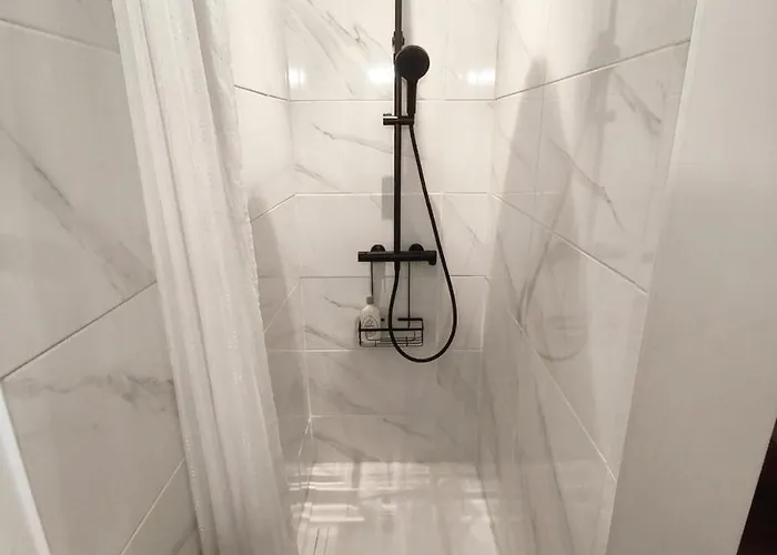 De Lacrouzette Avec Piscine Chauffee Et Bain Balneo Proche D'albi Дом отдыха Saint-Benoit-de-Carmaux